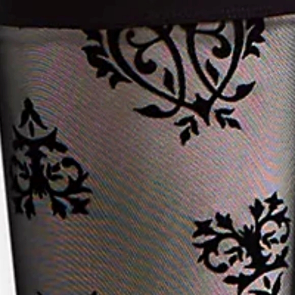 ❤️NWT VINTAGE TORRID LEGGING - TATTOO HEART MESH PREMIUM - PLUS SIZE 2X - Picture 7 of 10